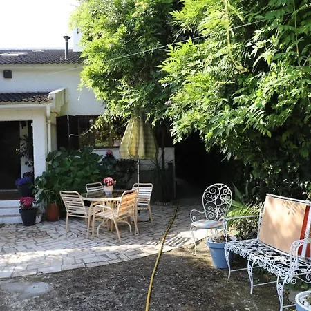 Casa Palmeiras Vila Charneca (Setubal)